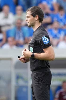 Referee Dr Max Burda 25 08 2024 2 Bundesliga, Season 24 25 SV Darmstadt 98 vs 1 FC Nürnberg, Stadion am Boellenfalltor, emonline, emspor,
