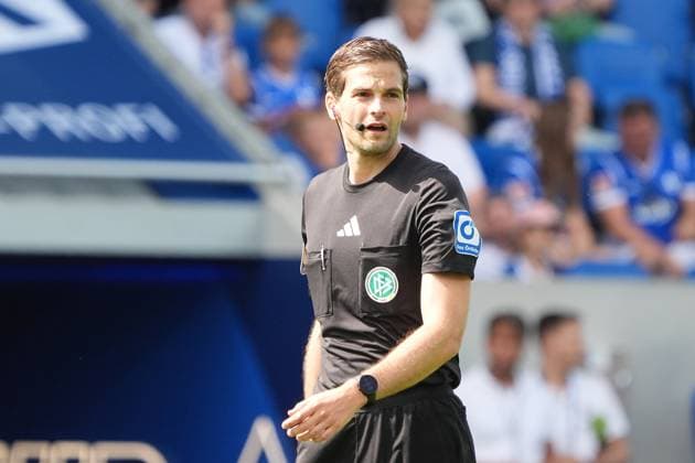 Referee Dr Max Burda 25 08 2024 2 Bundesliga, Season 24 25 SV Darmstadt 98 vs 1 FC Nürnberg, Stadion am Boellenfalltor, emonline, emspor,