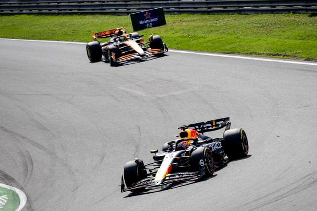 ZANDVOORT - Max Verstappen (Red Bull Racing) and Lando Norris (McLaren) during the F1 Grand Prix of the Netherlands at the Circuit of Zandvoort. ANP SEM VAN DER WAL xVIxANPxSportx xxANPxIVx 506721067 originalFilename: 506721067.jpg