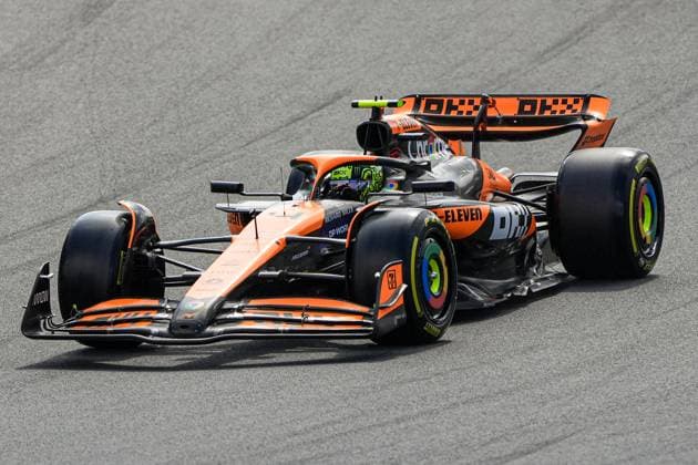 2024-08-25 F1 - Heineken Dutch GP - Grand Prix Race ZANDVOORT, NETHERLANDS - AUGUST 25: Lando Norris of McLaren competing in the Grand Prix Race during F1 - Heineken Dutch GP on August 25, 2024 in Zandvoort, Netherlands. Zandvoort Netherlands Content not available for redistribution in The Netherlands directly or indirectly through any third parties. Copyright: xAndrexWeeningx