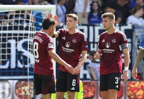25 08 2024 Soccer Season 2024 2025 2 Soccer Bundesliga 03 Matchday SV Darmstadt 98 SVD D98 Lilien 1 FC Nürnberg FCN Club Sportfoto Zink DaMa xdaxmax DFL regulations prohibit any use of photographs as image sequences and or quasi video only for editorial use Taylan Duman 8, 1 FC Nürnberg FCN Florian Flick 6, 1 FC Nürnberg FCN Robin Knoche 31, 1 FC Nürnberg FCN clapping off after the end of the match