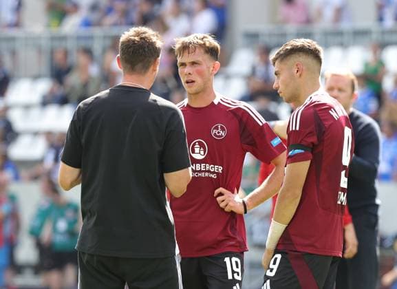 25 08 2024 Soccer Season 2024 2025 2 Soccer Bundesliga 03 Matchday SV Darmstadt 98 SVD D98 Lilien 1 FC Nürnberg FCN Club Sportfoto Zink DaMa xdaxmax DFL regulations prohibit any use of photographs as image sequences and or quasi video only for editorial use Miroslav Klose Trainer 1 FC Nürnberg FCN talks to Michael Sevcik 19, 1 FC Nürnberg FCN Stefanos Tzimas 9, 1 FC Nürnberg FCN after the match and gives instructions tips