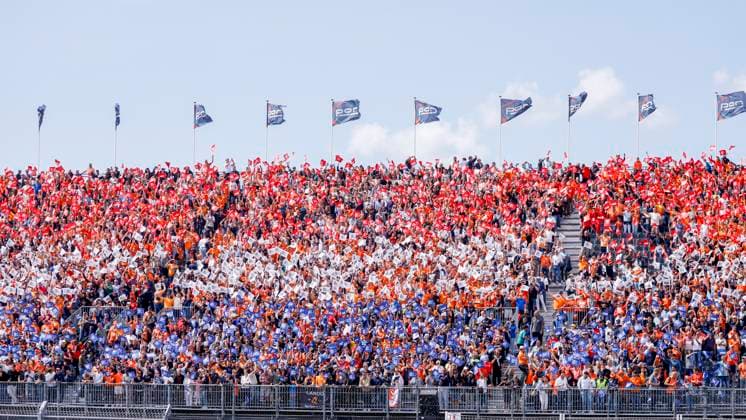 Supporters at the Grandstand during the F1 Grand Prix of Netherlands at Circuit Park Zandvoort on August 25, 2024 in Zandvoort, Netherlands Defodi 704 MTB20240825F1MTBPhoto 3659 Defodi-704