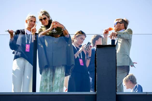 ZANDVOORT - Queen Maxima, Princess Alexia and King Willem-Alexander during the F1 Grand Prix of the Netherlands at the Circuit of Zandvoort. ANP REMKO DE WAAL xVIxANPxSportx xxANPxIVx 506725079 originalFilename: 506725079.jpg