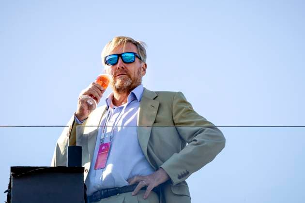 ZANDVOORT - King Willem-Alexander during the F1 Grand Prix of the Netherlands at the Circuit of Zandvoort. ANP REMKO DE WAAL xVIxANPxSportx xxANPxIVx 506725286 originalFilename: 506725286.jpg