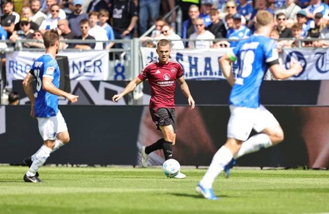 25 08 2024 Soccer Season 2024 2025 2 Soccer Bundesliga 03 Matchday SV Darmstadt 98 SVD D98 Lilien 1 FC Nürnberg FCN Club Sportfoto Zink DaMa xdaxmax DFL regulations prohibit any use of photographs as image sequences and or quasi video only for editorial use Matthias Bader 26, SV Darmstadt 98 D98 SV98 Florian Pick 7, 1 FC Nürnberg FCN Clemens Riedel 38, SV Darmstadt 98 D98 SV98
