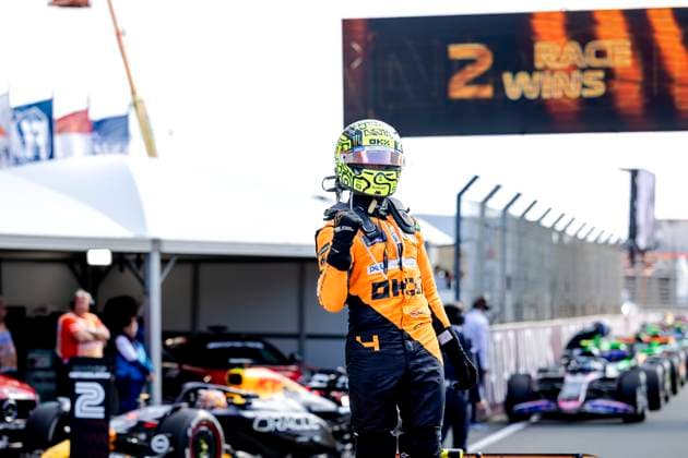 ZANDVOORT - Lando Norris (McLaren) cheers after the F1 Grand Prix of the Netherlands at the Circuit of Zandvoort. ANP REMKO DE WAAL xVIxANPxSportx xxANPxIVx 506727192 originalFilename: 506727192.jpg