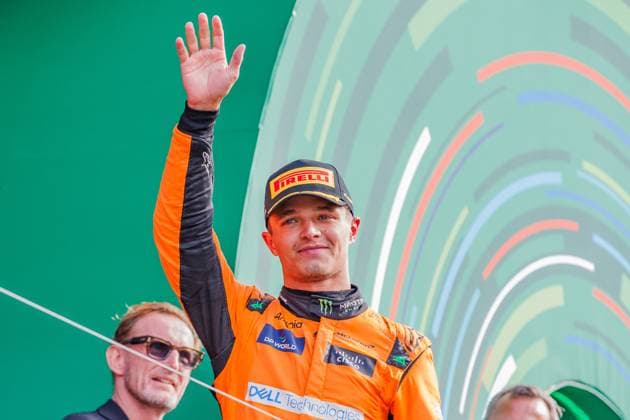 Lando Norris GBR, McLaren award ceremony, award ceremony winner, first place, gold medal, gold medal, 25 08 2024, Zandvoort Netherlands, motorsport, Formula 1, Dutch Grand Prix 2024 xprx