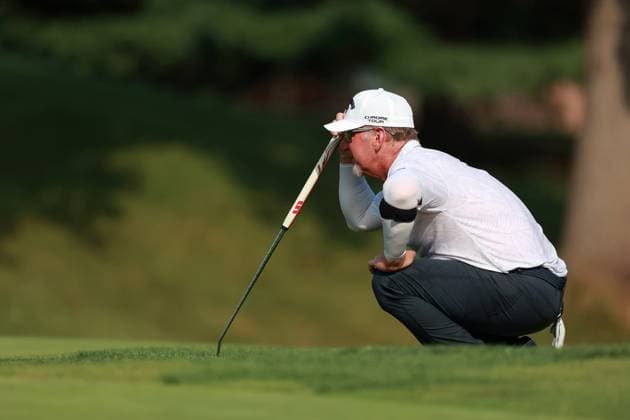 The Ally Challenge GRAND BLANC,MICHIGAN-AUGUST 25: David Duval of Cherry Hills, Colorado lines up his putt on the 1st green during the final round of The Ally Challenge presented by McLaren at Warwick Hills Golf & Country Club, Grand Blanc, MI, USA Sunday, August 25, 2024. Grand Blanc Michigan United States  Copyright: xAmyxLemusx originalFilename:lemus-theallyc240825_npjBK.jpg