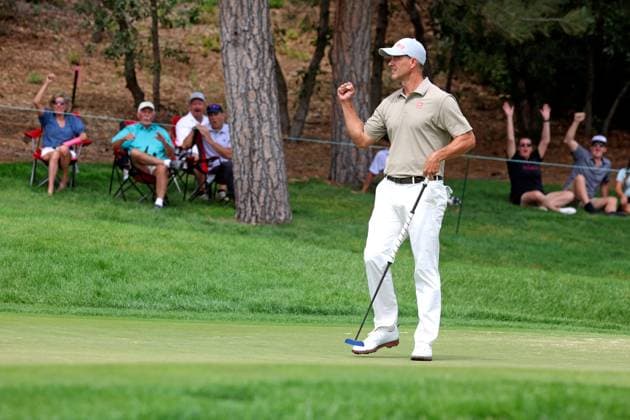 CASTLE ROCK, CO - AUGUST 25: PGA, Golf Herren golfer Adam Scott reacts to making a putt for eagle on the first hole during the final round of the PGA FedExCup BMW Championship on August 25th, 2024, at Castle Pines Golf Club in Castle Rock, Colorado. (Photo by Brian Spurlock Icon Sportswire) GOLF: AUG 25 PGA FedExCup Playoffs - BMW Championship EDITORIAL USE ONLY Icon2408251