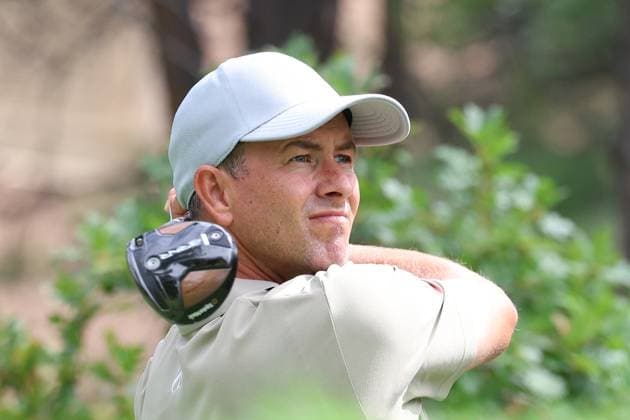 CASTLE ROCK, CO - AUGUST 25: PGA, Golf Herren golfer Adam Scott plays his tee shot on the 2nd hole during the final round of the PGA FedExCup BMW Championship on August 25th, 2024, at Castle Pines Golf Club in Castle Rock, Colorado. (Photo by Brian Spurlock Icon Sportswire) GOLF: AUG 25 PGA FedExCup Playoffs - BMW Championship EDITORIAL USE ONLY Icon2408256