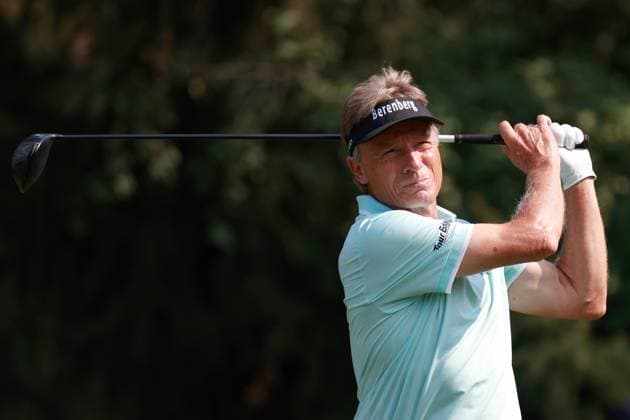 Sport Themen der Woche KW34 Sport Bilder des Tages The Ally Challenge GRAND BLANC,MICHIGAN-AUGUST 25: Bernhard Langer of Germany hits from the 2nd tee during the final round of The Ally Challenge presented by McLaren at Warwick Hills Golf & Country Club, Grand Blanc, MI, USA Sunday, August 25, 2024. Grand Blanc Michigan United States  Copyright: xAmyxLemusx originalFilename:lemus-theallyc240825_npBnd.jpg