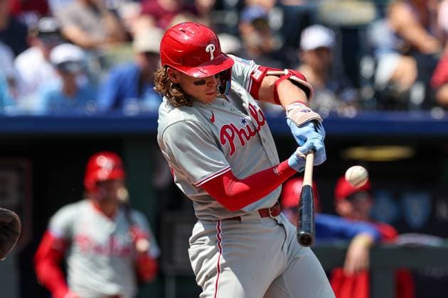 August 25, 2024: Philadelphia Phillies third baseman Alec Bohm (28) hits an RBI single against the Kansas City Royals during the third inning at Kauffman Stadium in Kansas City, MO. CSM Kansas City United States of America - ZUMAc04_ 20240825_zma_c04_024 Copyright: xDavidxSmithx