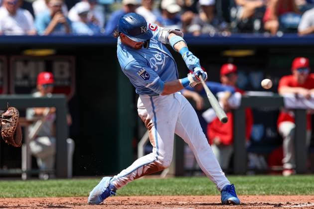 August 25, 2024: Kansas City Royals shortstop Bobby Witt Jr. (7) hits a solo home run against the Philadelphia Phillies during the third inning at Kauffman Stadium in Kansas City, MO. CSM Kansas City United States of America - ZUMAc04_ 20240825_zma_c04_025 Copyright: xDavidxSmithx