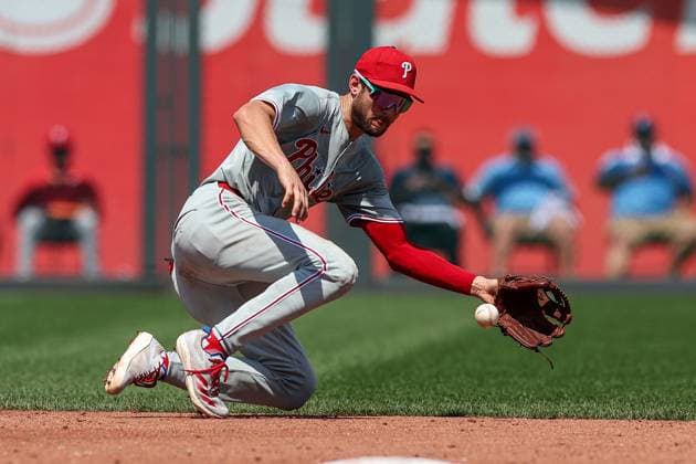 August 25, 2024: Philadelphia Phillies shortstop Trea Turner (7) makes the stop on a ball hit by Kansas City Royals second baseman Maikel Garcia (11) during the third inning at Kauffman Stadium in Kansas City, MO. CSM Kansas City United States of America - ZUMAc04_ 20240825_zma_c04_031 Copyright: xDavidxSmithx