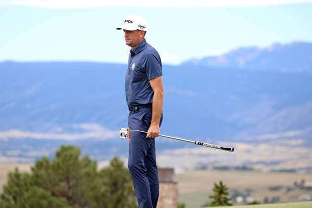 CASTLE ROCK, CO - AUGUST 25: PGA, Golf Herren golfer Keegan Bradley warms up on the practice putting green during the final round of the PGA FedExCup BMW Championship on August 25th, 2024, at Castle Pines Golf Club in Castle Rock, Colorado. (Photo by Brian Spurlock Icon Sportswire) GOLF: AUG 25 PGA FedExCup Playoffs - BMW Championship EDITORIAL USE ONLY Icon24082532