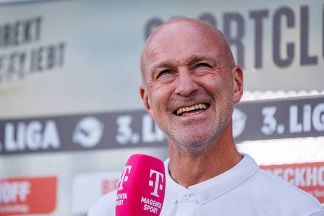 Marco Antwerpen SV Waldhof Mannheim 07, Head coach in interview Talk with Magenta TV GER, SC Verl vs SV Waldhof Mannheim 07, Football, 3 Liga, Matchday 3, Season 2024 2025, 25 08 2024 DFL Regulations prohibit any use of photographers as image sequences and or quasi video GER, SC Verl vs SV Waldhof Mannheim 07, Football, 3 Liga, Matchday 3, Season 2024 2025, 25 08 2024 Verl Copyright: xEibner-Pressefotox xJanxRollingerx EP_JSK