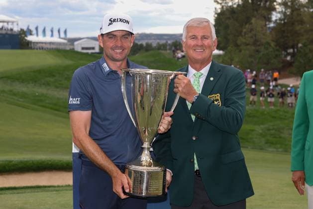CASTLE ROCK, CO - AUGUST 25: Keegan Bradley holds the J.K. Wadley trophy after winning the BMW Championship on August 25, 2024 at Castle Pines Golf Club in Castle Rock, CO. (Photo by Scott Winters Icon Sportswire) GOLF: AUG 25 PGA, Golf Herren FedExCup Playoffs - BMW Championship EDITORIAL USE ONLY Icon2408251381