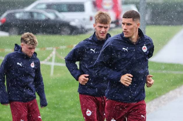 SOCCER - UEFA CL, RBS vs Kyiv SALZBURG,AUSTRIA,26.AUG.24 - SOCCER - UEFA Champions League, qualification, Red Bull Salzburg vs FC Dynamo Kyiv, preview, training RBS. Image shows Petar Ratkov (RBS).  GEPAxpictures xDavidxGeieregger