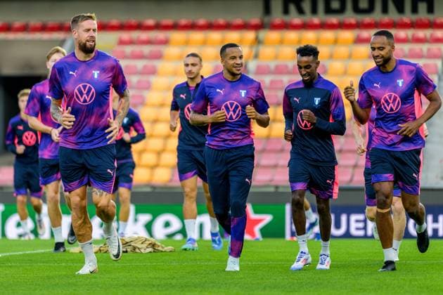 240826 Pontus Jansson, Martin Olsson, Taha Ali and Isaac Kiese Thelin of Malmö FF during a training session with Malmö FF on August 26, 2024 in Prague Photo Mathilda Ahlberg BILDBYRAN kod MA MA0709 fotboll football soccer fotball champions league träning practice training malmö ff bbeng  Copyright: MATHILDAxAHLBERG BB240826MA083