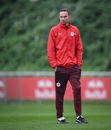 FOOTBALL Champions League qualification season 2024 2025 return match FC Salzburg Dynamo Kiev 26 08 2024 Training FC Salzburg coach Pepijn Lijnders