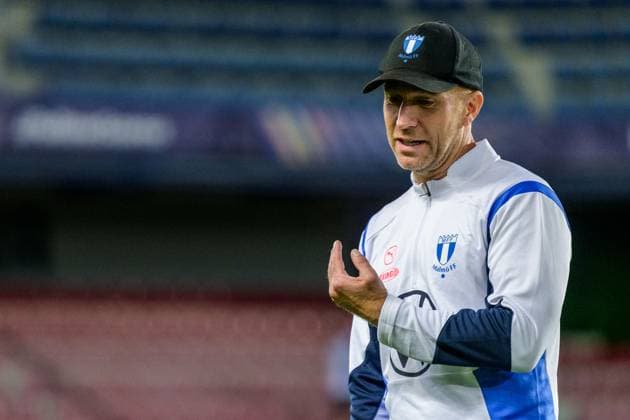 240826 Head coach Henrik Rydström of Malmö FF during a training session with Malmö FF on August 26, 2024 in Prague Photo Mathilda Ahlberg BILDBYRAN kod MA MA0709 fotboll football soccer fotball champions league träning practice training malmö ff bbeng  Copyright: MATHILDAxAHLBERG BB240826MA112