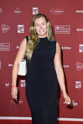 Laura Nolte Olympic champion in two-man bobsleigh on arrival at the SPORT BILD Award ceremony on 26 08 2024 in the Fischauktionshalle in Hamburg