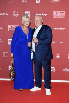 Ulli Wegner with his wife Margret Wegner on arrival at the SPORT BILD Award ceremony on 26 08 2024 at the Fischauktionshalle in Hamburg