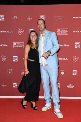 Pascal Hens and his wife Angela Hens arriving at the SPORT BILD Award ceremony on 26 08 2024 at the Fischauktionshalle in Hamburg