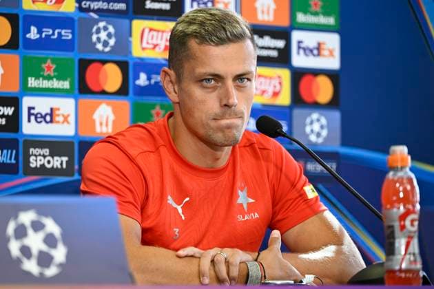 Soccer player of Slavia Tomas Holes speaks during the press conference, PK, Pressekonferenz prior to Champions League 4th qualifying round return match Slavia Prague vs OSC Lille in Prague, Czech Republic, August 27, 2024. (CTKxPhoto MichalxKamaryt) CTKPhotoP2024082705211  CTKPhotoP2024082705211