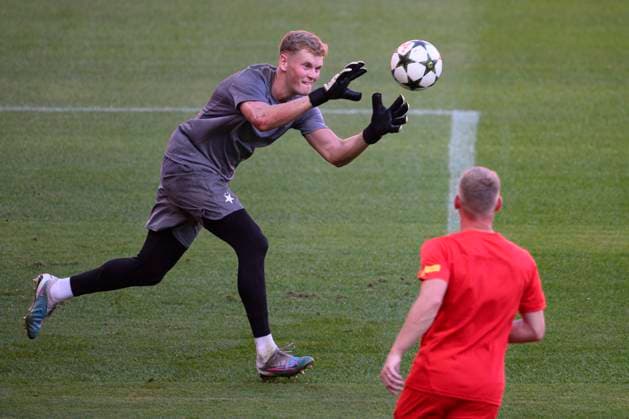 Goalie of Slavia Prague Antonin Kinsky in action during training session prior to Champions League 4th qualifying round return match Slavia Prague vs OSC Lille in Prague, Czech Republic, August 27, 2024. (CTKxPhoto MichalxKamaryt) CTKPhotoP2024082706055  CTKPhotoP2024082706055