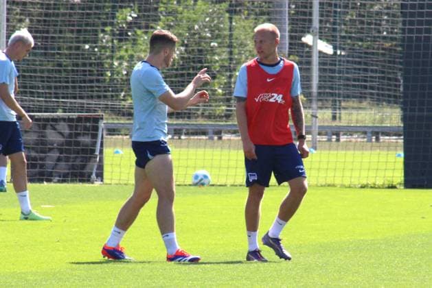 DEU, DFL, 2 FBL Hertha BSC, Training, 27 08 2024, Sportforum, Berlin, DEU, DFL, 2 FBL Hertha BSC, Training, im Bild Neuzugang, Jon Dagur Thorsteinsson Hertha BSC , Jonjoe Kenny Hertha BSC Berlin 16 DFL regulations prohibit any use of Photographs as image sequences and or quasi video Foto Juergen Engler nordphoto GmbH nordphotoxGmbHx xEngler nph00076