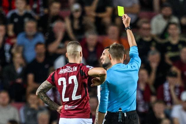 240827 Sergio Pena of Malmö FF is shown a yellow card during the UEFA Champions League football match between Sparta Prague and Malmö FF on August 27, 2024 in Prague Photo Mathilda Ahlberg BILDBYRAN kod MA MA0710 fotboll football soccer fotball champions league sparta prag malmö ff bbeng  Copyright: MATHILDAxAHLBERG BB240827MA086