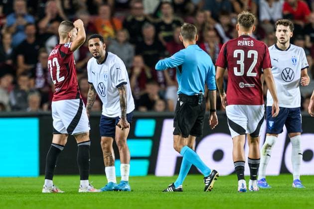 240827 Sergio Pena of Malmö FF during the UEFA Champions League football match between Sparta Prague and Malmö FF on August 27, 2024 in Prague Photo Mathilda Ahlberg BILDBYRAN kod MA MA0710 fotboll football soccer fotball champions league sparta prag malmö ff bbeng depp  Copyright: MATHILDAxAHLBERG BB240827MA088