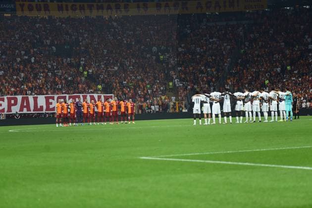 Players of Galatasaray and Players of Young Boys at the opening ceremony before the UEFA Champions League Play-Offs Second Leg match between Galatasaray and Young Boys at Rams Park Stadium in Istanbul , Turkey on August 27 , 2024. ( Photo by Seskimphoto ) Galatasaray v Young Boys - UEFA Champions League Play-Offs Second Leg 