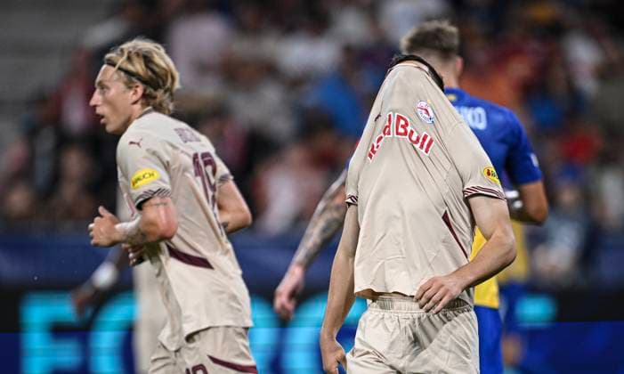 FOOTBALL Champions League qualification season 2024 2025 return match FC Salzburg Dynamo Kiev 27 08 2024 Oscar Gloukh re, FC Salzburg pensive