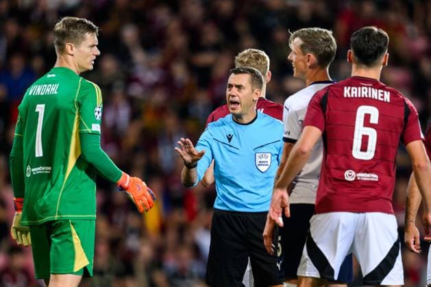 240827 Referee Clement Turpin during the UEFA Champions League football match between Sparta Prague and Malmö FF on August 27, 2024 in Prague Photo Mathilda Ahlberg BILDBYRAN code MA MA0710 fotboll football soccer fotball champions league sparta prag malmö ff bbeng  Copyright: MATHILDAxAHLBERG BB240827MA096