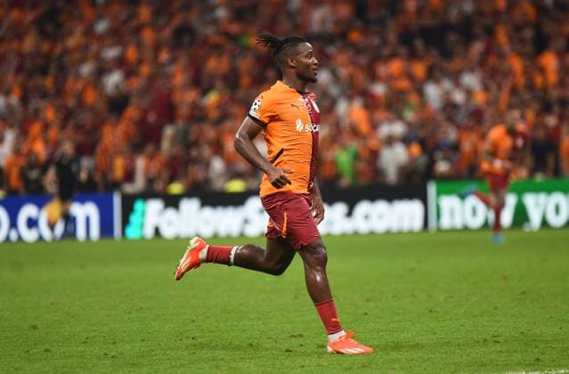 Michy Batshuayi of Galatasaray during the UEFA Champions League Play-Offs Second Leg match between Galatasaray and Young Boys at Rams Park Stadium in Istanbul , Turkey on August 27 , 2024. ( Photo by Seskimphoto ) Galatasaray v Young Boys - UEFA Champions League Play-Offs Second Leg 