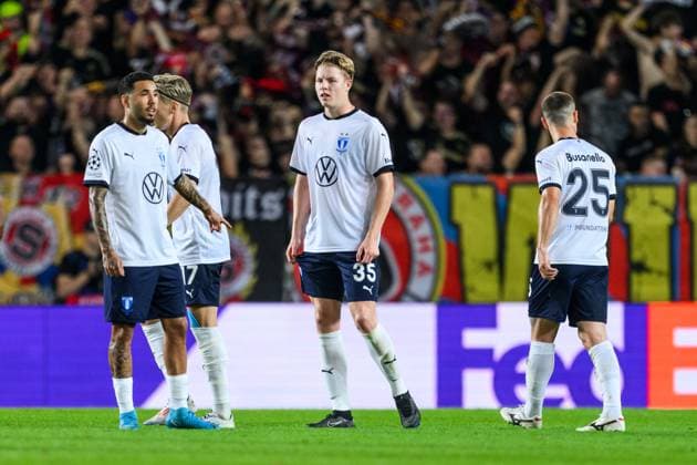 240827 Nils Zätterström of Malmö FF looks dejected during the UEFA Champions League football match between Sparta Prague and Malmö FF on August 27, 2024 in Prague Photo Mathilda Ahlberg BILDBYRAN kod MA MA0710 fotboll football soccer fotball champions league sparta prag malmö ff bbeng bbauto depp  Copyright: MATHILDAxAHLBERG BB240827MA132