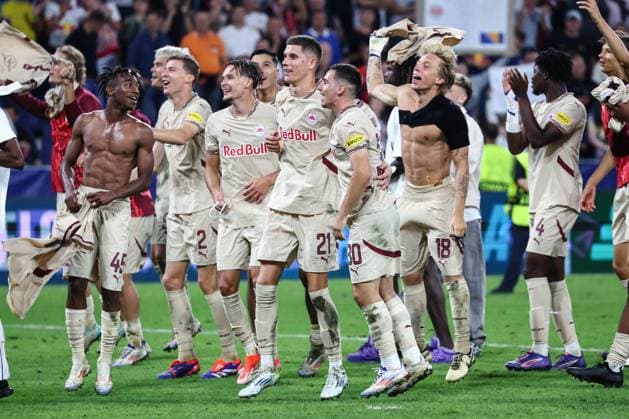 SOCCER - UEFA CL, RBS vs Kyiv SALZBURG,AUSTRIA,27.AUG.24 - SOCCER - UEFA Champions League, qualification, Red Bull Salzburg vs FC Dynamo Kyiv. Image shows the rejoicing of RBS.  GEPAxpictures xDavidxGeieregger