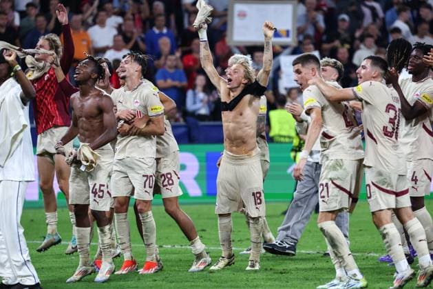 SOCCER - UEFA CL, RBS vs Kyiv SALZBURG,AUSTRIA,27.AUG.24 - SOCCER - UEFA Champions League, qualification, Red Bull Salzburg vs FC Dynamo Kyiv. Image shows the rejoicng of players of RBS.  GEPAxpictures xDavidxGeieregger