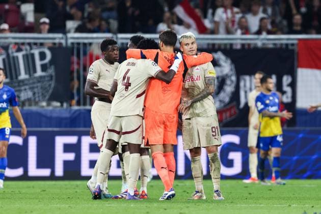 Sport Bilder des Tages SOCCER - UEFA CL, RBS vs Kyiv SALZBURG,AUSTRIA,27.AUG.24 - SOCCER - UEFA Champions League, qualification, Red Bull Salzburg vs FC Dynamo Kyiv. Image shows the rejoicing of RBS.  GEPAxpictures xMathiasxMandl