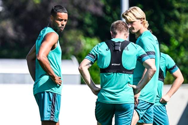 Anderlecht s Mathias Jattah-Njie Jorgensen Zanka , Anderlecht s Anders Dreyer and Anderlecht s Kasper Dolberg Rasmussen pictured during a training session of Belgian soccer team RSC Anderlecht, on Wednesday 28 August 2024 in Brussels. The team is preparing for tomorrow s game against Belarusian FC Dinamo Minsk, the return leg of the play-offs for the UEFA Europa League competition. Anderlecht won the first leg 0-1. TOM GOYVAERTS TomxGoyvaerts  x99223092x