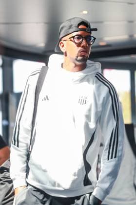 SOCCER - UEFA EL, Bukarest vs LASK VIENNA,AUSTRIA,28.AUG.24 - SOCCER - UEFA Europa League, qualification, FCSB Bukarest vs Linzer ASK, preview, departure LASK. Image shows Jerome Boateng (LASK).  GEPAxpictures xManuelxBinder