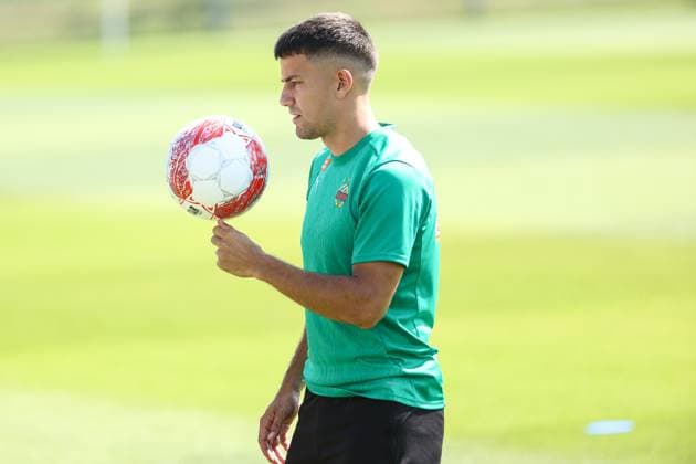 SOCCER - UEFA EL, Rapid vs Braga VIENNA,AUSTRIA,28.AUG.24 - SOCCER - UEFA Europa League, qualification, SK Rapid Wien vs Sporting Club de Braga, preview, training Rapid. Image shows Jonas Auer (Rapid).  GEPAxpictures xArminxRauthner