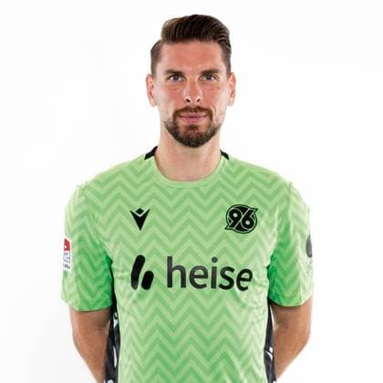Goalkeeper Ron Robert Zieler, Hannover 96 Portrait appointment Season 2024 2025 2 BL Bundesliga Copyright Hannover 96 Lars Kaletta Football GER Portrait Presentation Press appointment Headshot Headshots xptt Poolfoto Hannover 96 Lars Kaletta ,EDITORIAL USE ONLY