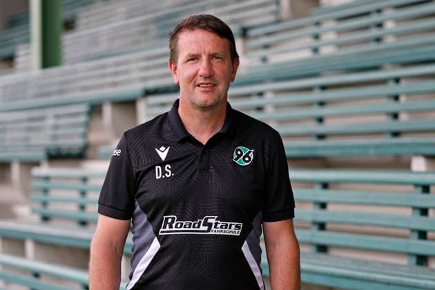 Coach Daniel Stendel Hannover 96 II U23 U 23, Portrait appointment Season 2024 2025 3 Liga Copyright Hannover 96 Lars Kaletta Football GER Portrait Presentation Press appointment Headshot Headshots xptt Poolfoto Hannover 96 Lars Kaletta ,EDITORIAL USE ONLY