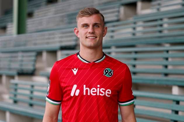 Felix Göttlicher, Hannover 96 II U23 U 23, portrait appointment season 2024 2025 3 Liga Copyright Hannover 96 Lars Kaletta Fussball GER portrait introduction presentation press appointment headshot headshots xptt Poolfoto Hannover 96 Lars Kaletta ,EDITORIAL USE ONLY