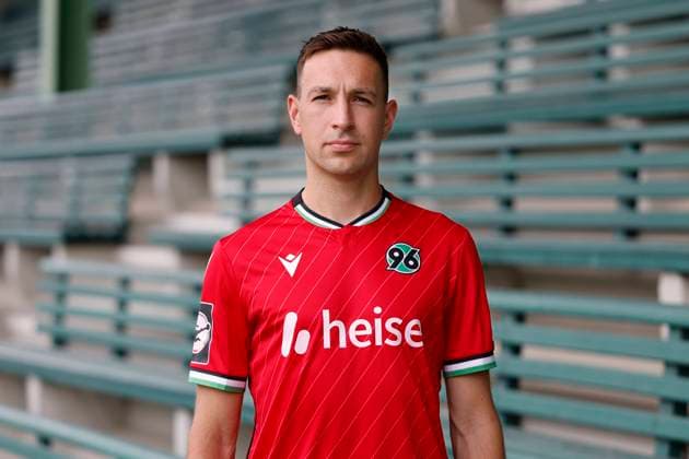 Fynn Arkenberg, Hannover 96 II U23 U 23, portrait appointment season 2024 2025 3 Liga Copyright Hannover 96 Lars Kaletta Fussball GER portrait introduction presentation press appointment headshot headshots xptt Poolfoto Hannover 96 Lars Kaletta ,EDITORIAL USE ONLY