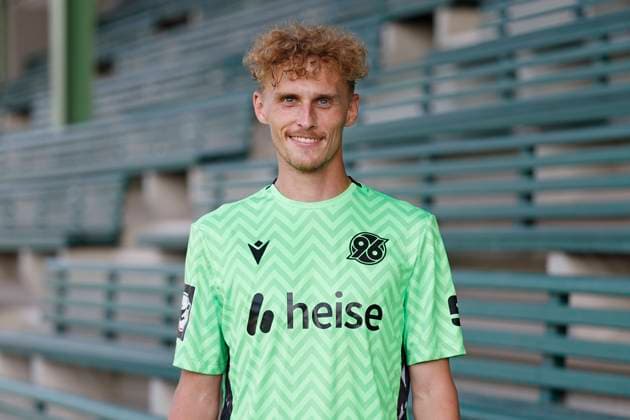 Goalkeeper Norman Quindt, Hannover 96 II U23 U 23, Portrait appointment Season 2024 2025 3 Liga Copyright Hannover 96 Lars Kaletta Fußball GER Portrait Presentation Press appointment Headshot Headshots xptt Poolfoto Hannover 96 Lars Kaletta ,EDITORIAL USE ONLY
